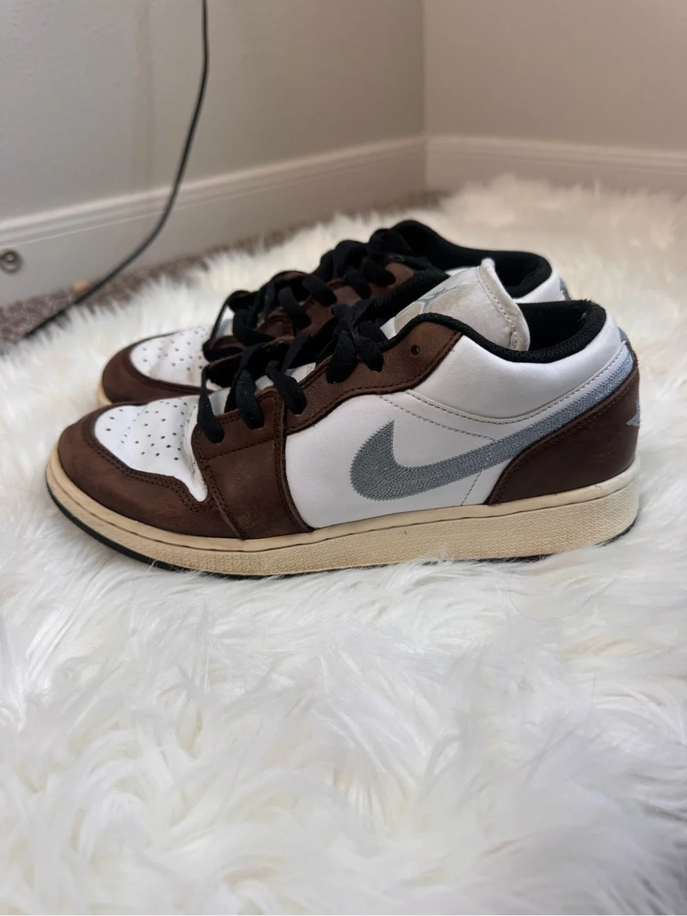 Nike Air Jordan retro 1 low mocha blue sneakers